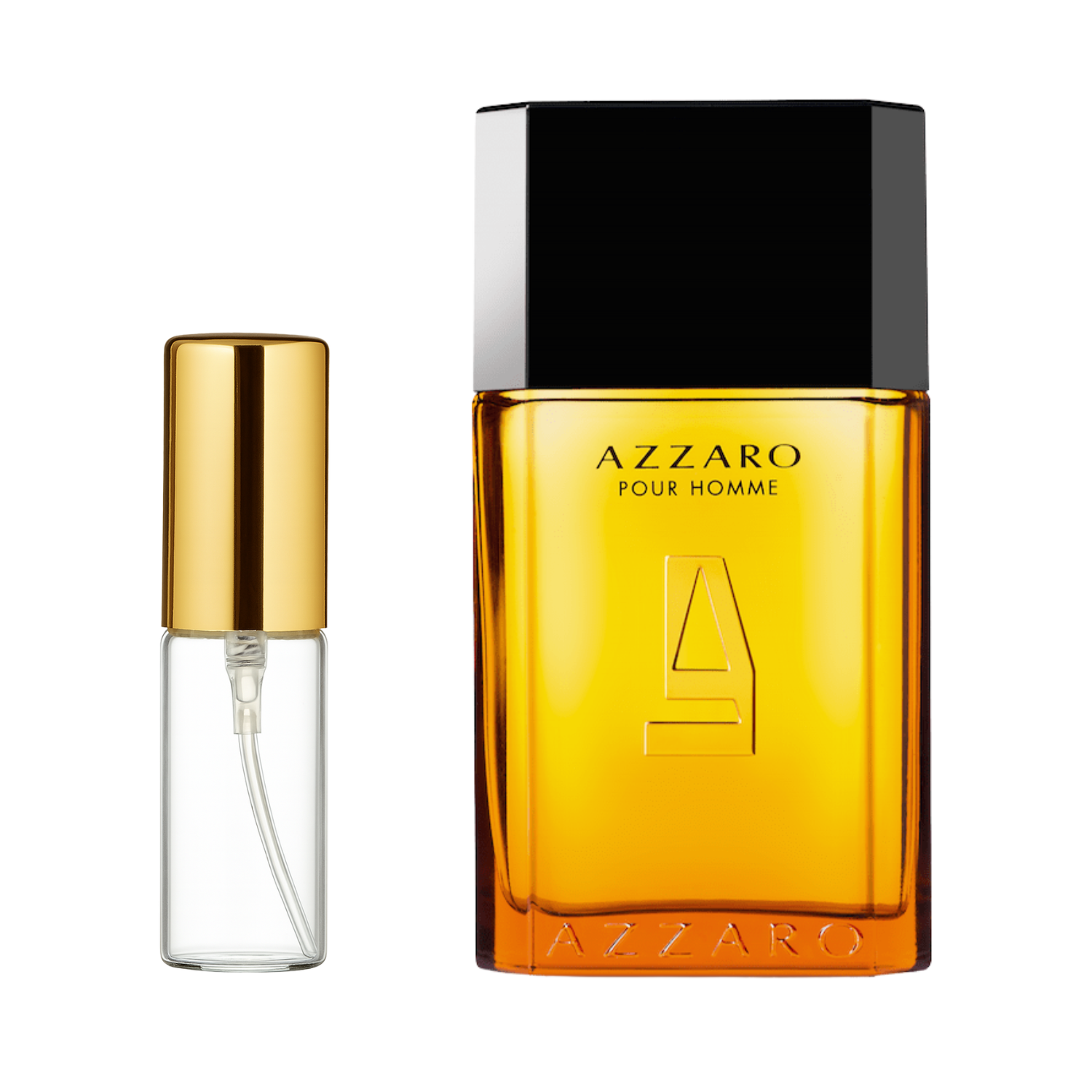 Decant de 5ml com borrifador dourado ao lado do frasco original do perfume importado masculino Azzaro Pour Homme Eau de Toilette, ambos em fundo transparente. O frasco original tem design retangular em vidro âmbar com o logo "A" estilizado, enquanto o decant é de vidro transparente e borrifador dourado, disponíveis na Velyre.