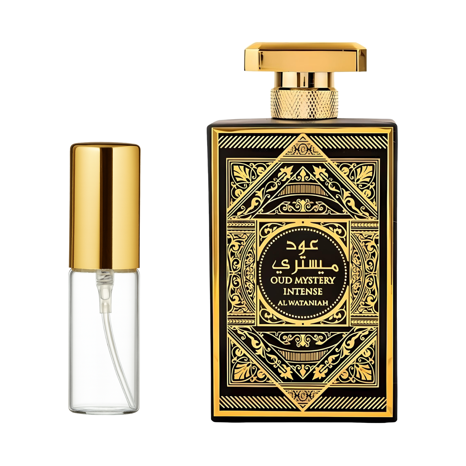 Decant de 5ml com borrifador dourado ao lado do frasco original do perfume árabe Oud Mystery Intense Al Wataniah Eau de Parfum, ambos em fundo transparente. O frasco original tem design retangular preto com intrincados detalhes dourados, enquanto o decant é de vidro transparente e borrifador dourado, disponíveis na Velyre.