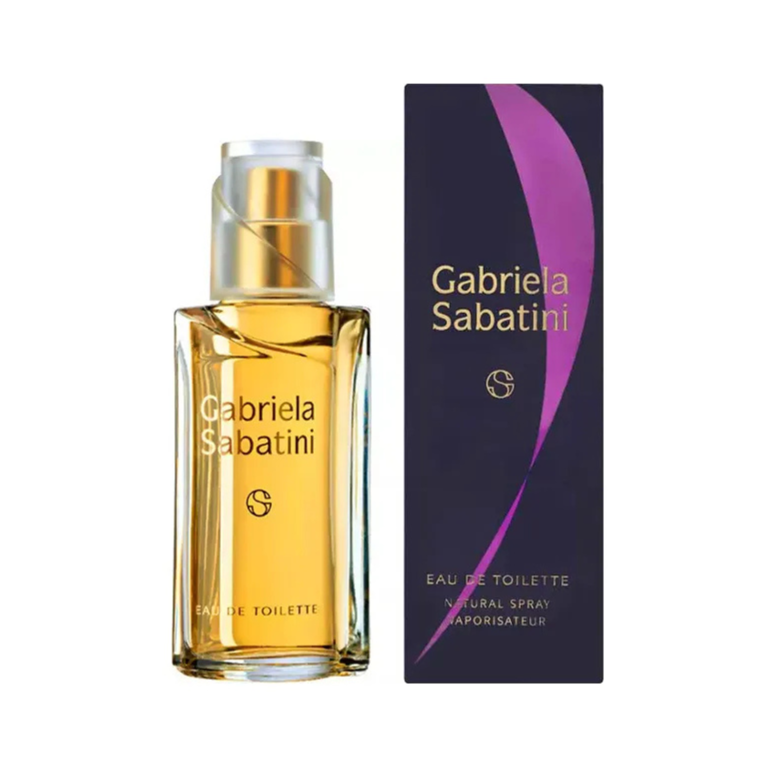 Perfume Gabriela Sabatini ao lado de sua embalagem. O frasco âmbar está à esquerda, e a caixa preta com faixa roxa vertical e logo dourado aparece à direita, sobre fundo branco.